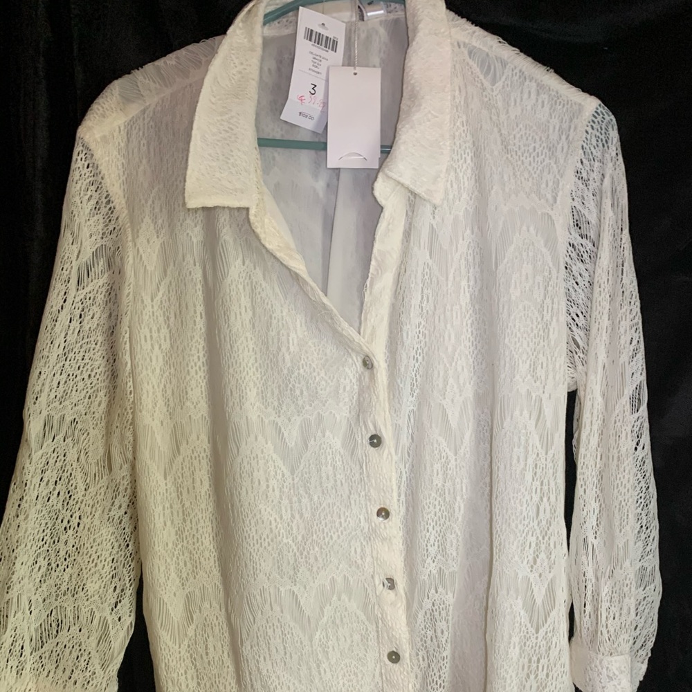 - NWT chico’s